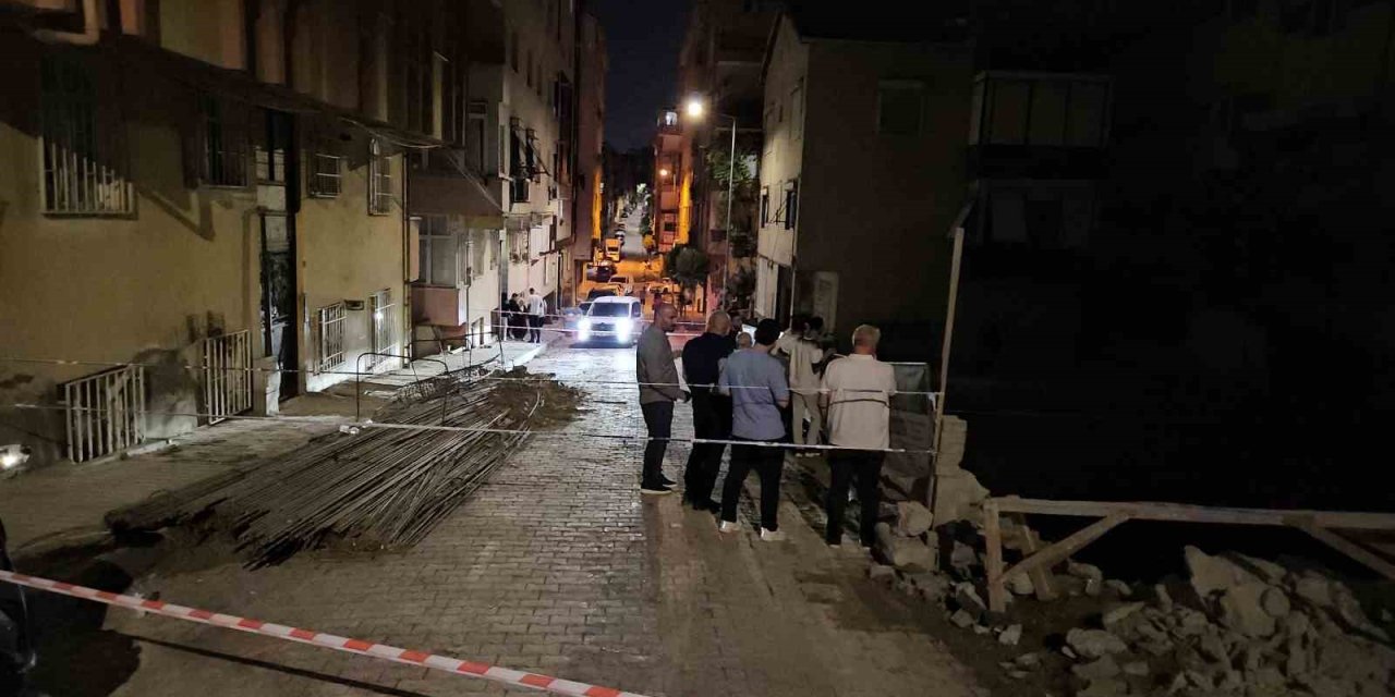 İnşaat Kabusu: 7 Katlı Bina Tahliye Edildi