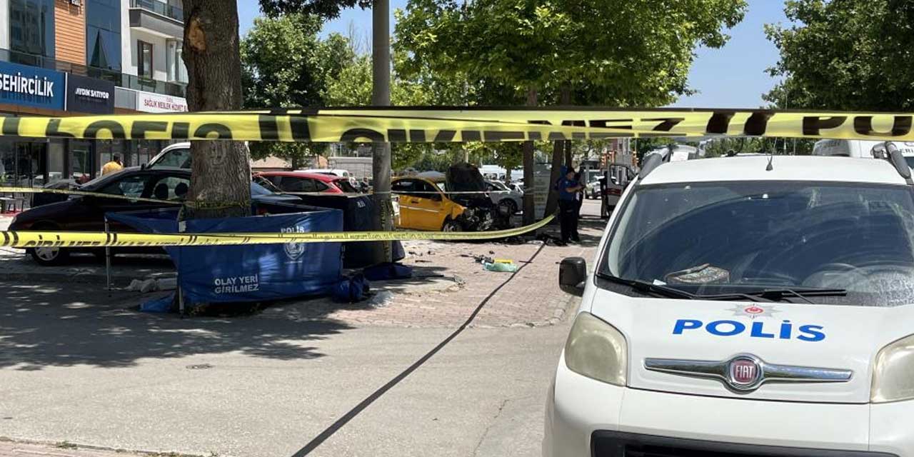 Kontrolden Çıkan Ticari Taksi Yayaların Arasına Daldı: Konya'da 2 Can Kaybı