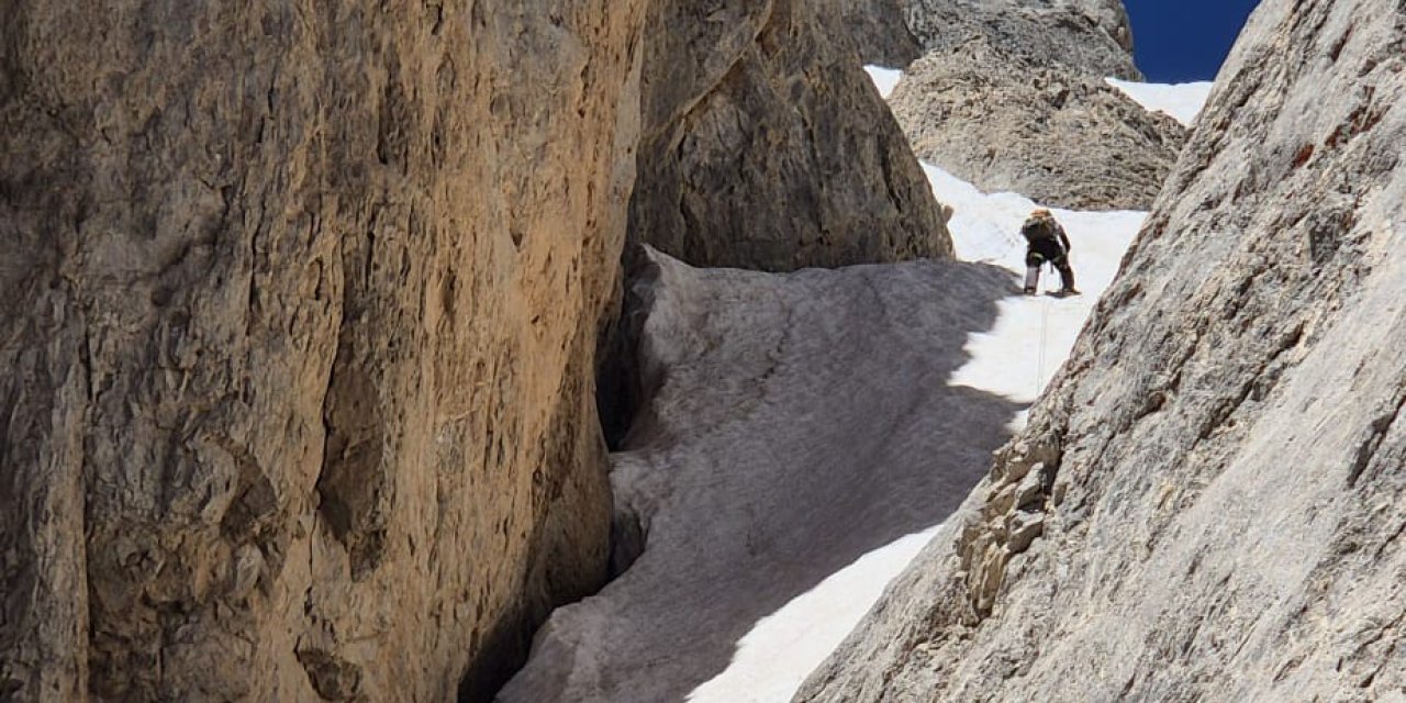 Bursalı dağcı, Cilo Dağı’nın zirvesinde kayboldu