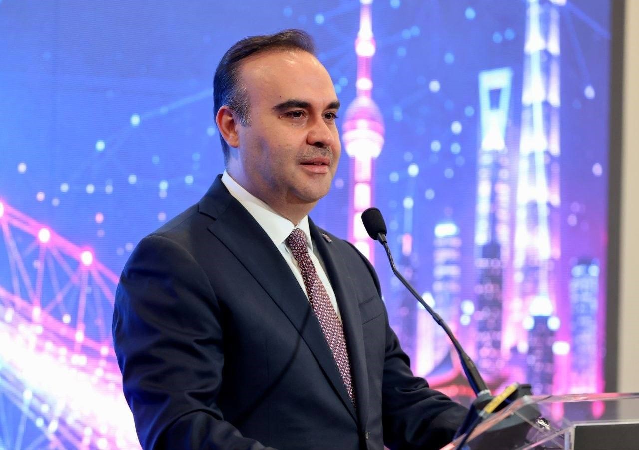 Türk bilim insanları dünyanın en kuzeyindeki deniz buzu hattında