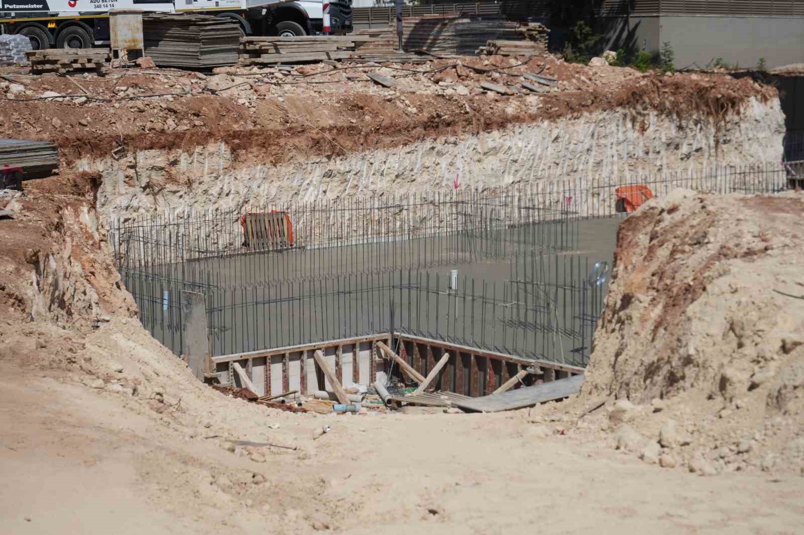 Antalya'da inşaat şantiyesinde göçük: 2 işçi yaralandı