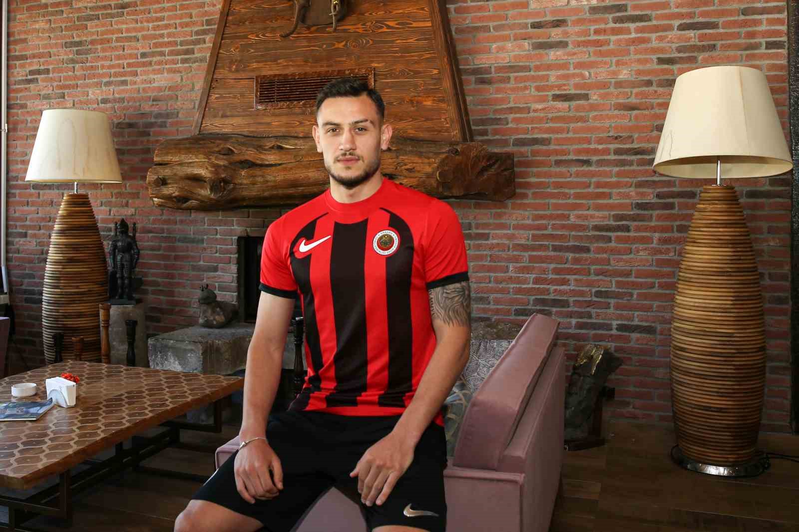 Ankara'nın yeni yıldız adayı! Van Spor FK'dan Geldi