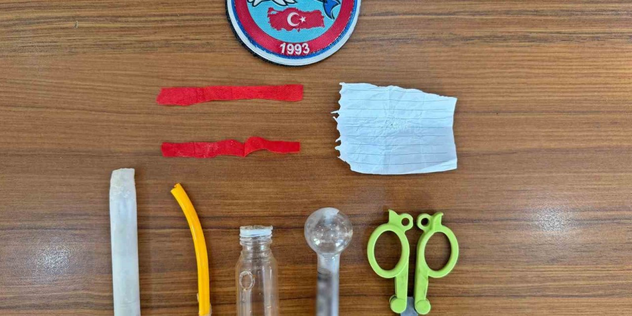 Polis telefon dolandırıcılarının 3 milyonluk oyununu bozdu