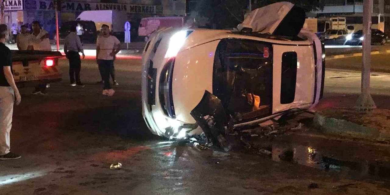 Başka araca çarptı, kontrolden çıkıp yan yattı