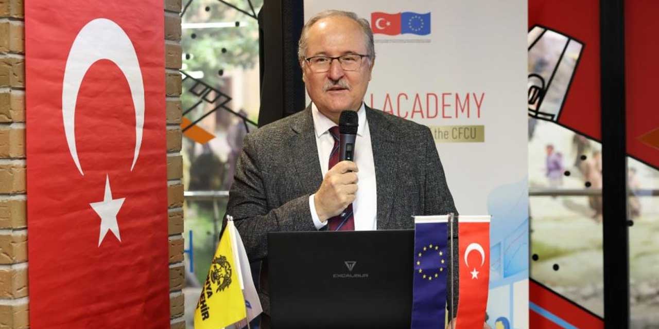 Konya’da Kamu Personeline Uygulamalı Proje Yazma Eğitimi