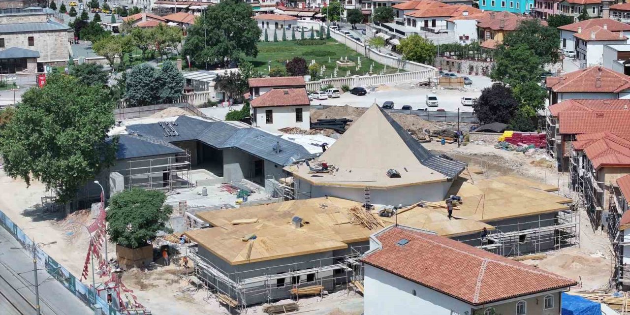 Mevlana Türbesi Arkasında Dev Dönüşüm: Mevlevi Dergahı Yükseliyor