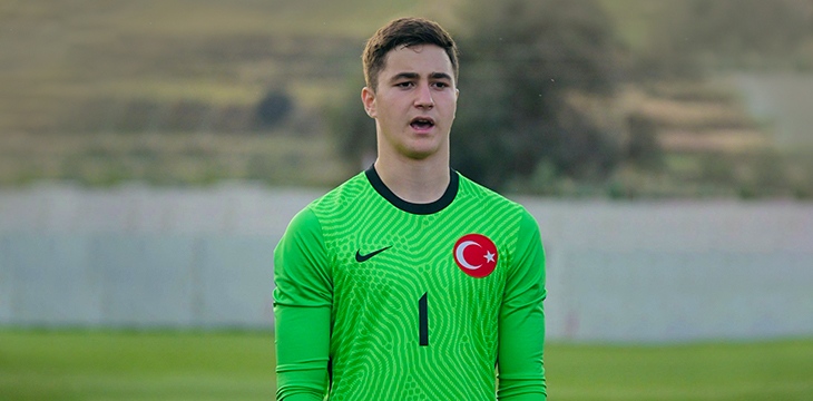 Taraftar ıslıklıyordu en değerlisi oldu