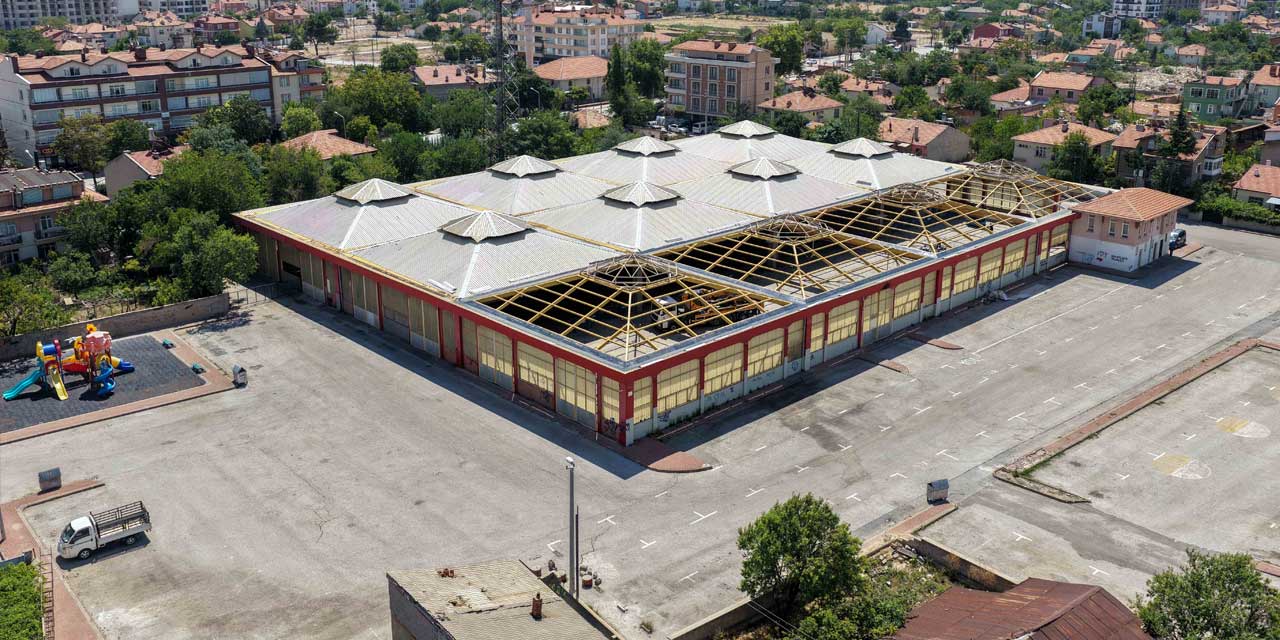Meram'da Salı Pazarı Yenileniyor: Daha Modern ve Hijyenik Alışveriş