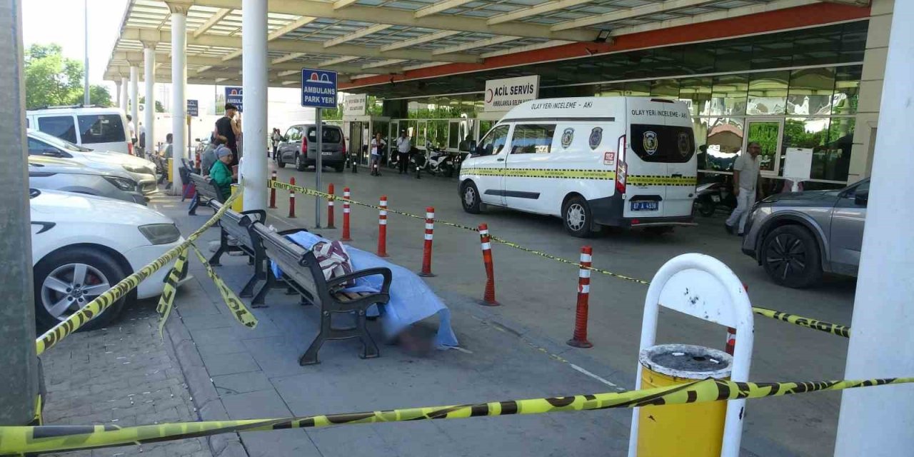 Hastane çevresinde yaşıyordu, bankta cansız bedeni bulundu