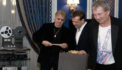 Gönüllü rock müzik elçisi Rus başkan