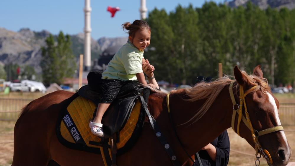 Alanya'nın yaylasında şenlik başladı