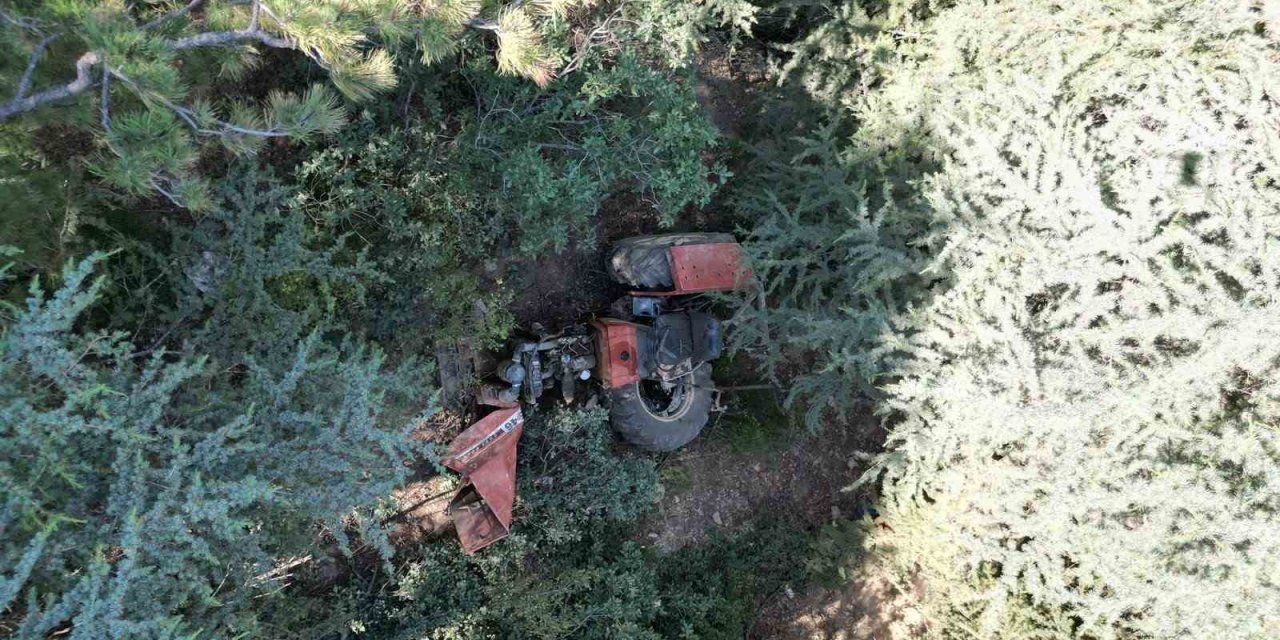 Afyon’da 30 metrelik uçurumda can pazarı