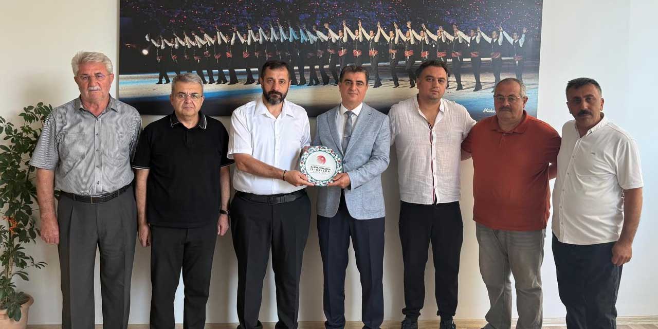 İl Müdürü Özgür Karayazılı Konya Erzurumlular Derneği’ni Ziyaret Etti