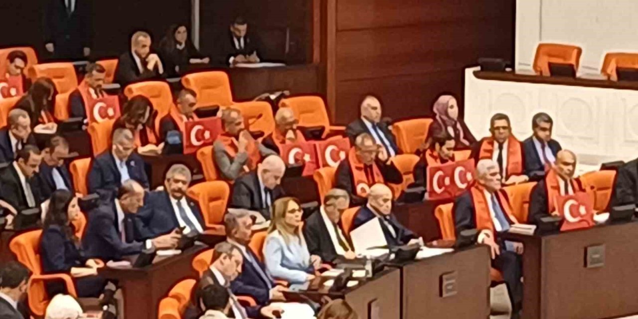 Terörsüz Türkiye Teklifi Genel Kurul'da: Sıralarda Dikkat Çeken Detay