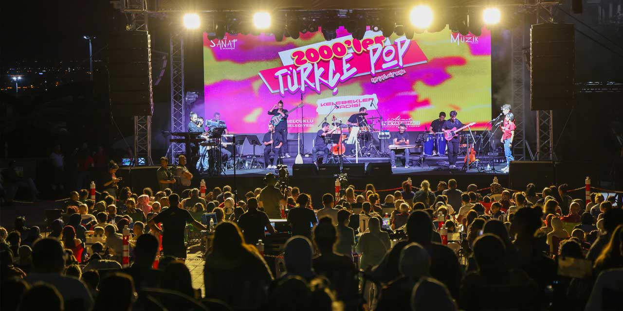 Kelebekler Vadisi'nde Nostalji Rüzgarı: 2000'ler Pop Şarkıları Konya'yı Salladı!