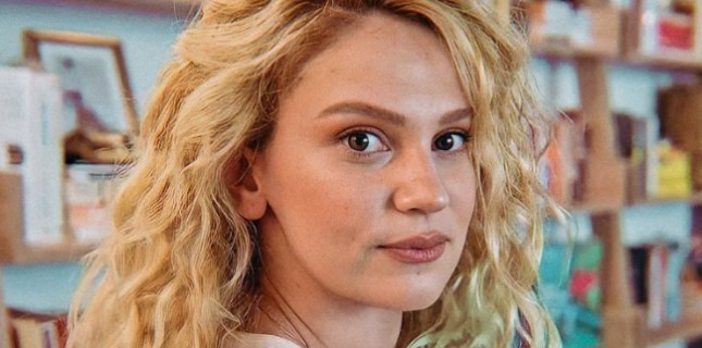 Farah Zeynep Abdullah'tan Sürpriz İfade: "Görünenden Çok Daha Derin!"