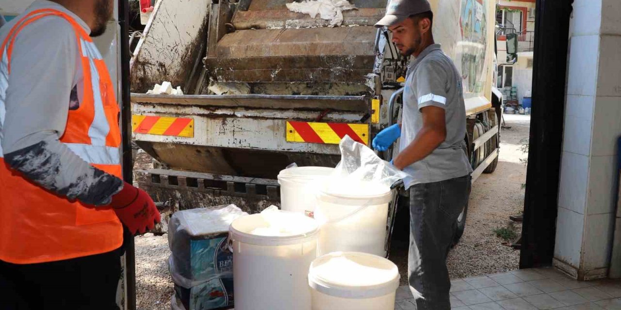 Dehşete Düşüren Gıda Skandalı: 15 Ton Tarihi Geçmiş Ürün Ele Geçirildi!