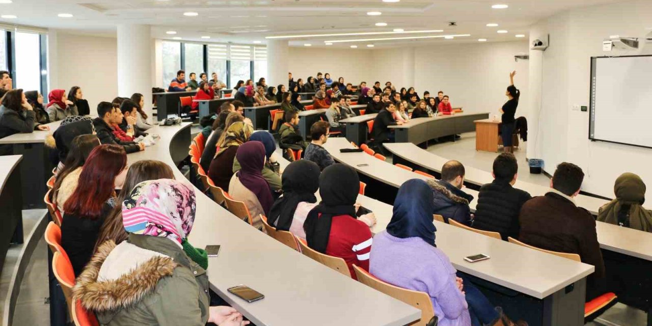 YÖK'ten Üniversiteye Dönüş Müjdesi: Öğrenci Affı Başvuruları Başladı!