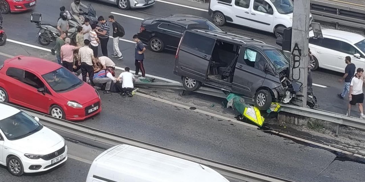 Yaz kursundaki öğrencileri taşıyan araç kaza yaptı: 5’i ağır 13 yaralı