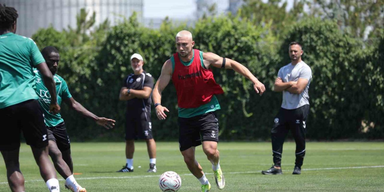 Konyaspor, Fener İçin Hazırlanıyor: İlhan Palut'tan Kritik Dokunuşlar