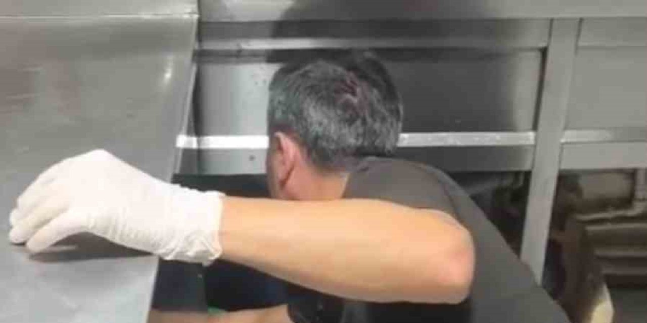 Ankara'da 5 Eğlence Mekanına Baskın: Mutfak Tezgahının Altından Çıktı!
