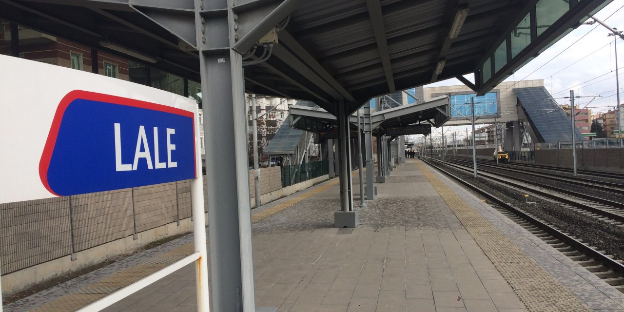Ankara’da acı olay: Tren raylarına atlayan doktor hayatını kaybetti