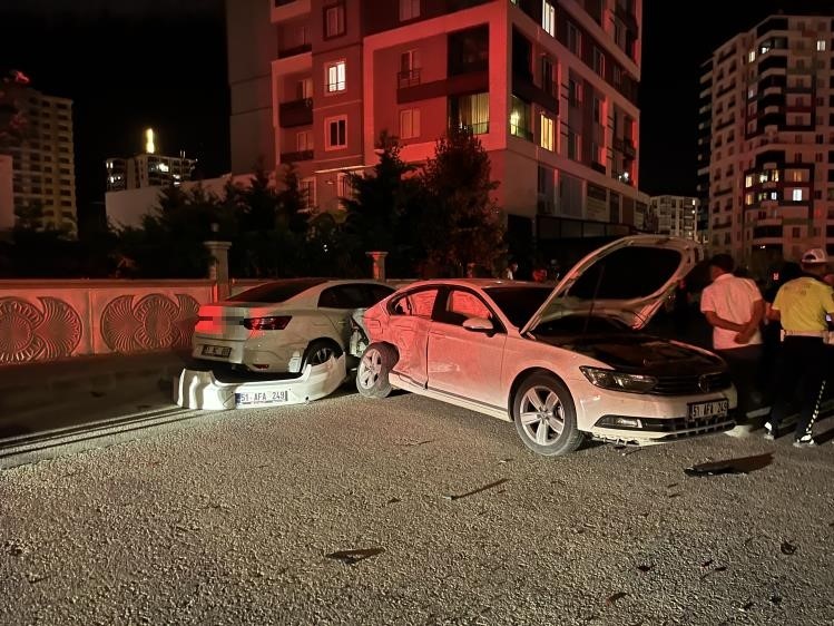 Niğde’de Gece Yarısı Kaza Aşkın Dehşeti: Cadde Bir Anda Karıştı!