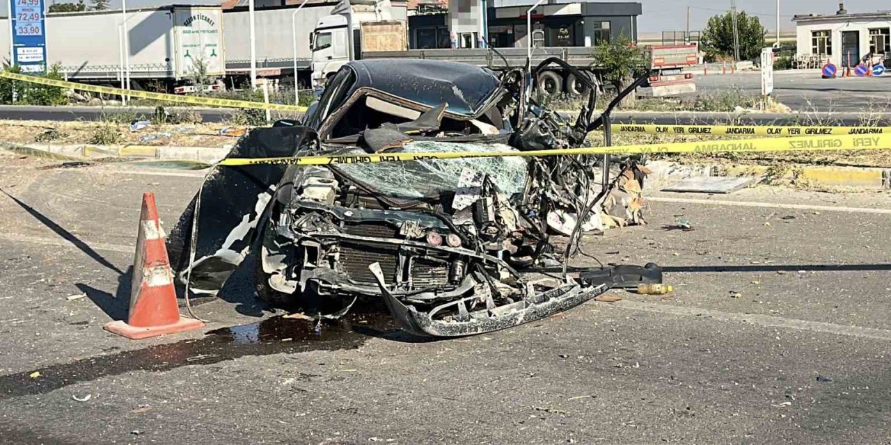 Konya-Aksaray yolunda otomobil takla attı: 2 ölü, 2 ağır yaralı