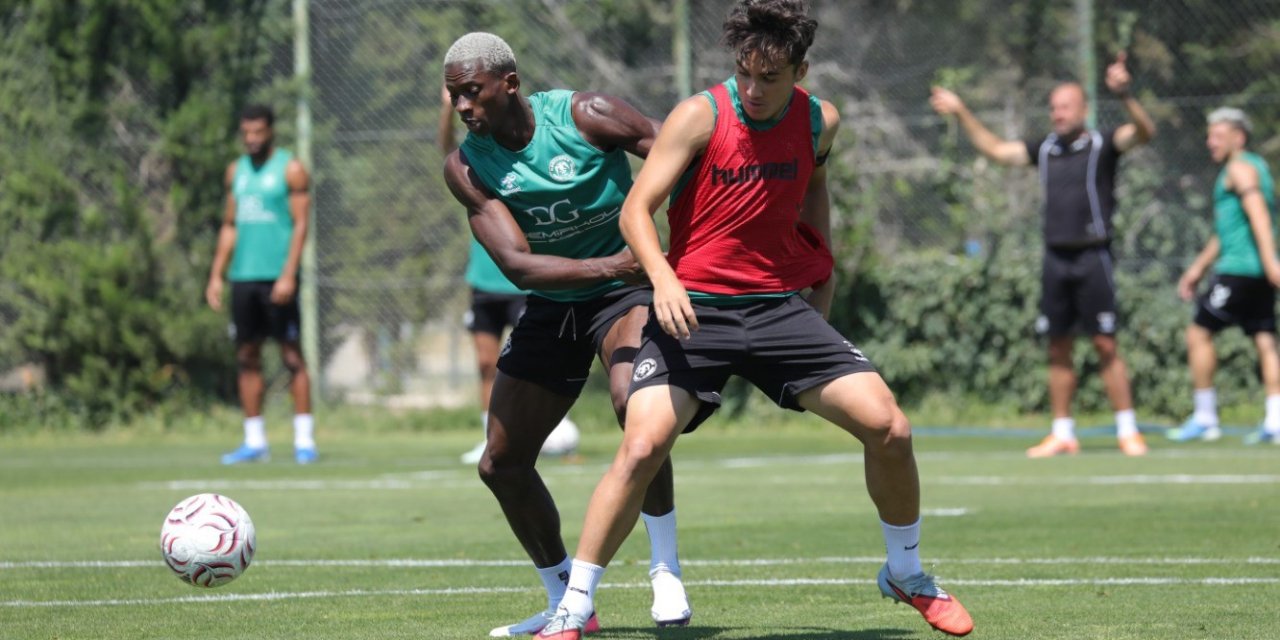 Konyaspor’da Kocaelispor Mesaisi Sürüyor: İlhan Palut Yönetiminde Çift Kale Maç