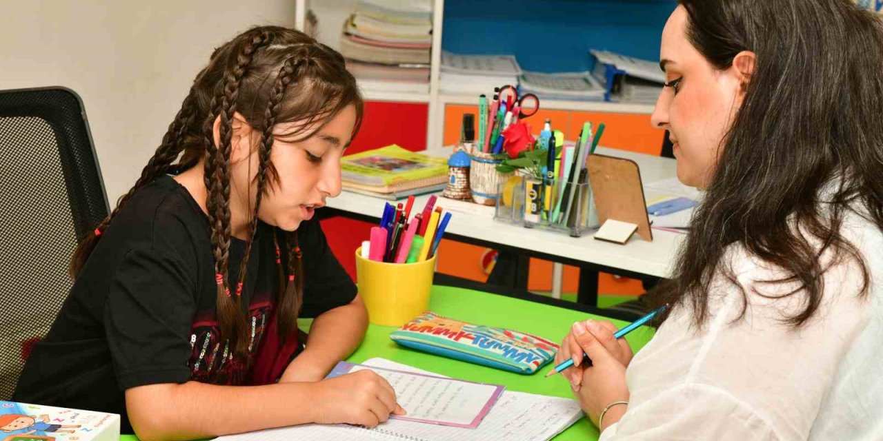 9 yaşındaki Hiranur'un büyük başarısı: 13 seansta hayatı değişti