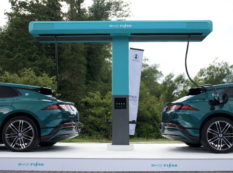 BYD’den şarj devrimi: 9 dakikada şarj için 10 bin istasyon!