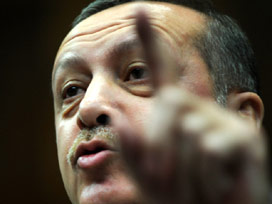 CHP'ye ''pis'' MHP'ye ''korkak'' dedi