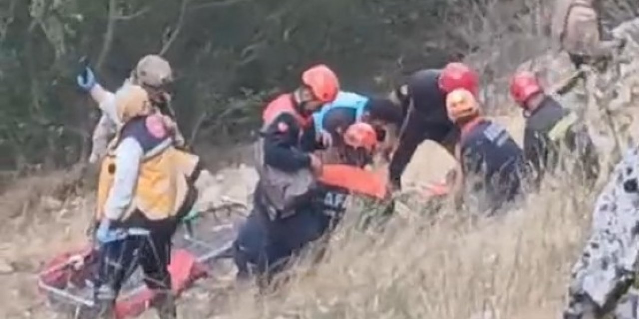 Ferzene Mağarası'nda Kayalıklardan Düşen Kadın Askeri Helikopterle Kurtarıldı
