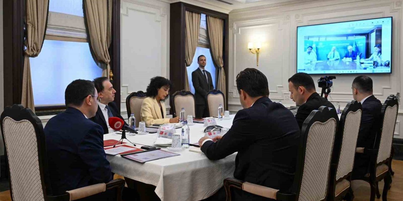 Bakan Gürlek, Yunanistan’dan "Bayğaraların" liderini istedi