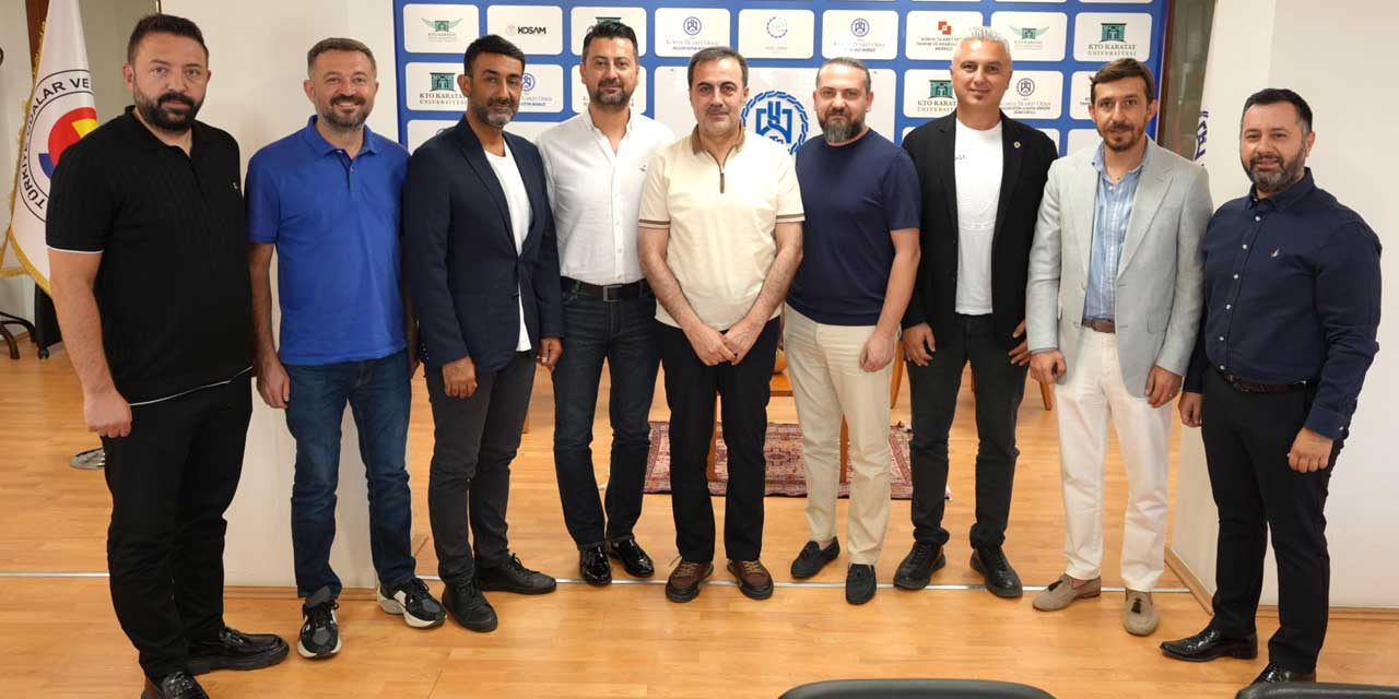 Siyah Çoraplılar Derneği’nden Konya Ticaret Odası’na Ziyaret