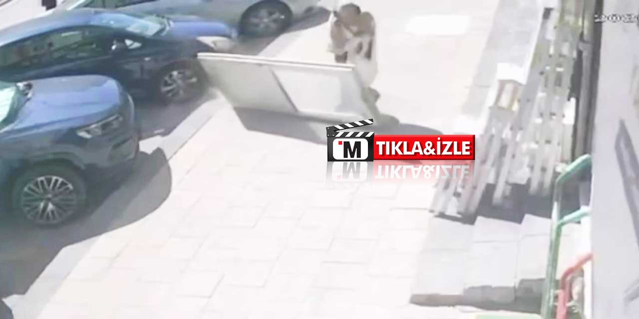 7 Metreden Düşen Kapı Yoldan Geçen Kadını Yaraladı