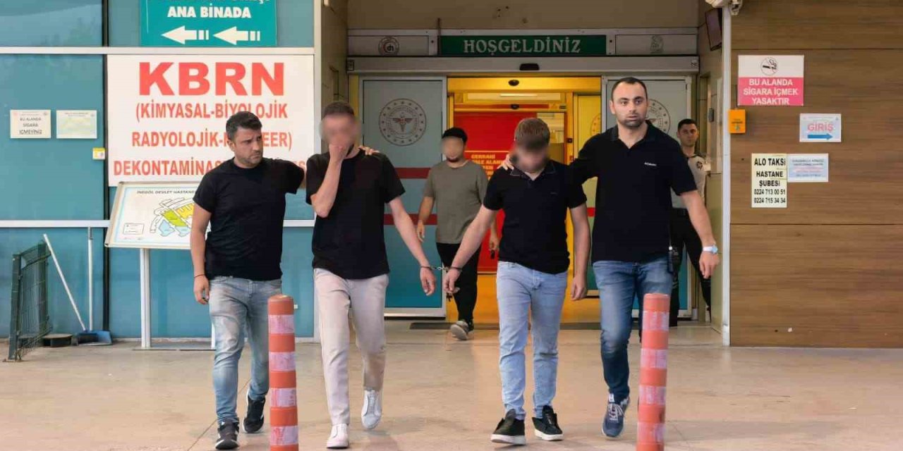 Yaşlı kadını 1.5 milyon lira dolandıran çete yakayı ele verdi