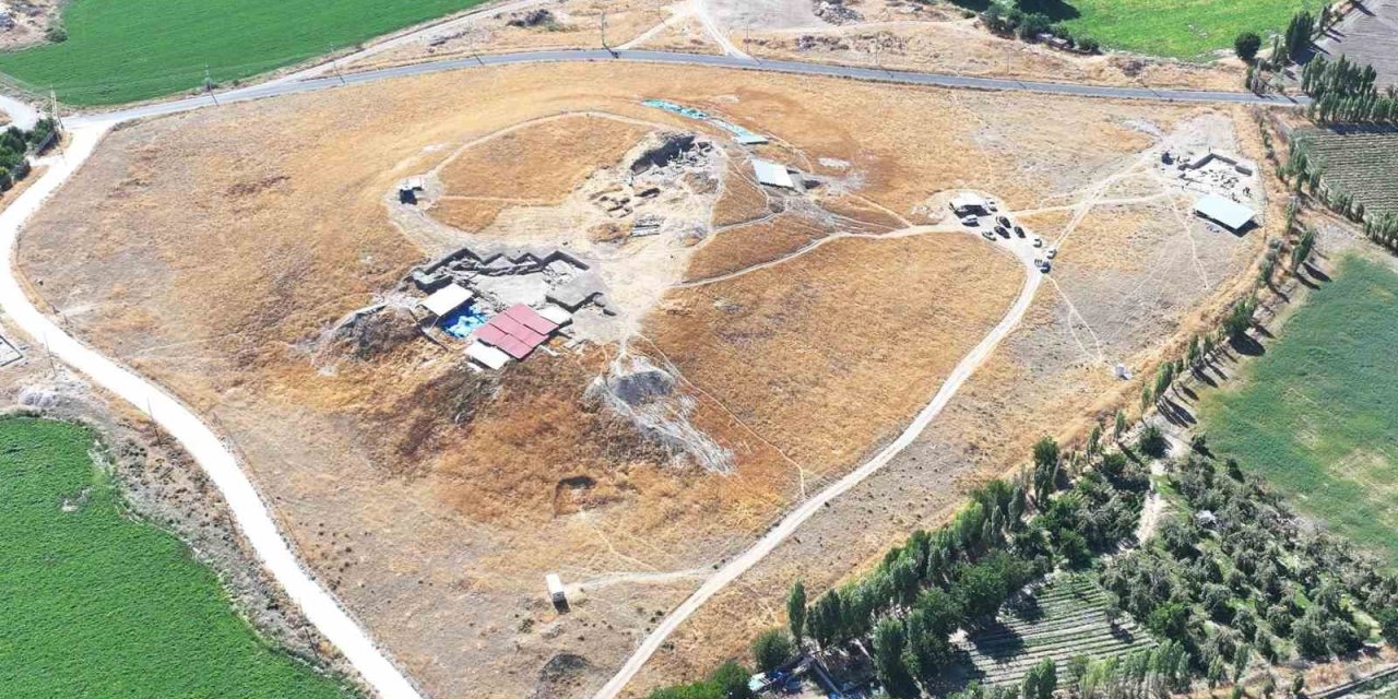 Kınık Höyük Kazı Alanında son durum