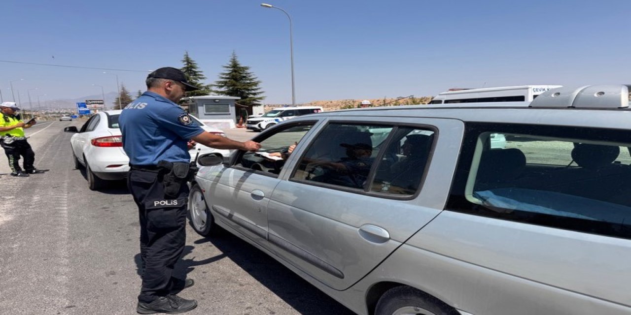 Karaman’da Dev Asayiş Operasyonu: 13 Tutuklama