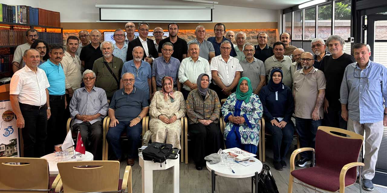 Avrupa’daki Türkler "Araftaki Gurbetçi" Değil: Güçlü Diaspora Doğuyor
