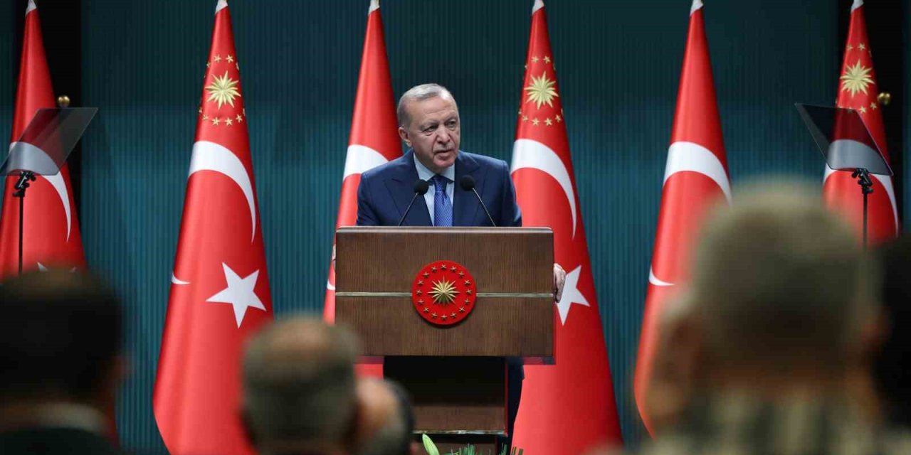 Kabine Sonrası Sert Mesajlar: Kılıç Şakırtıları Açıklaması