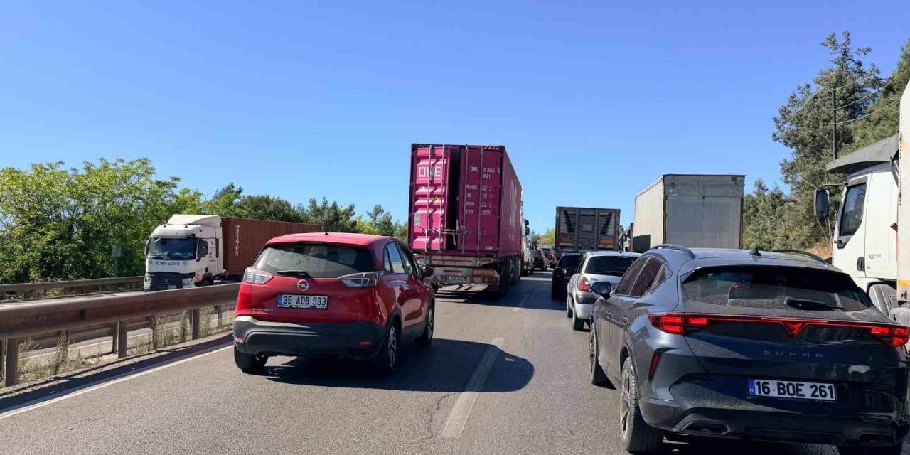 Dürdane Rampası'nda Asfalt Çalışması: Trafik Kilit!