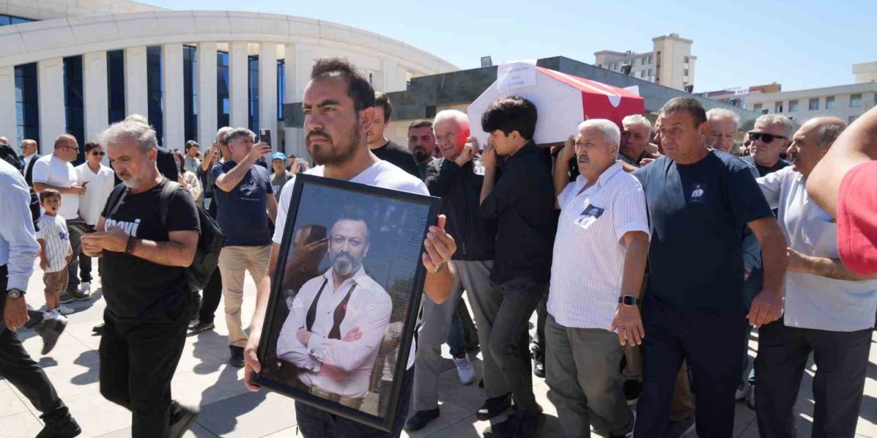 Serhat Kılıç son yolculuğuna uğurlandı