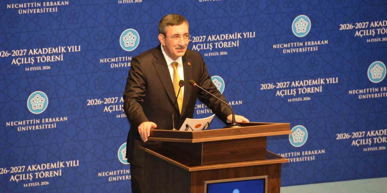 Cevdet Yılmaz'dan Üniversitelere Kritik 'Sosyal Medya' Uyarısı
