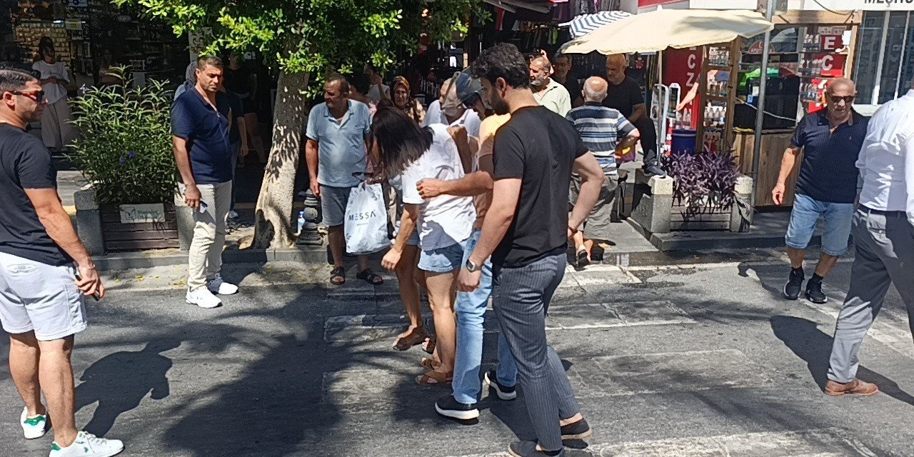 Yaya geçidinde trafik magandası: Sürücüler bile şok oldu