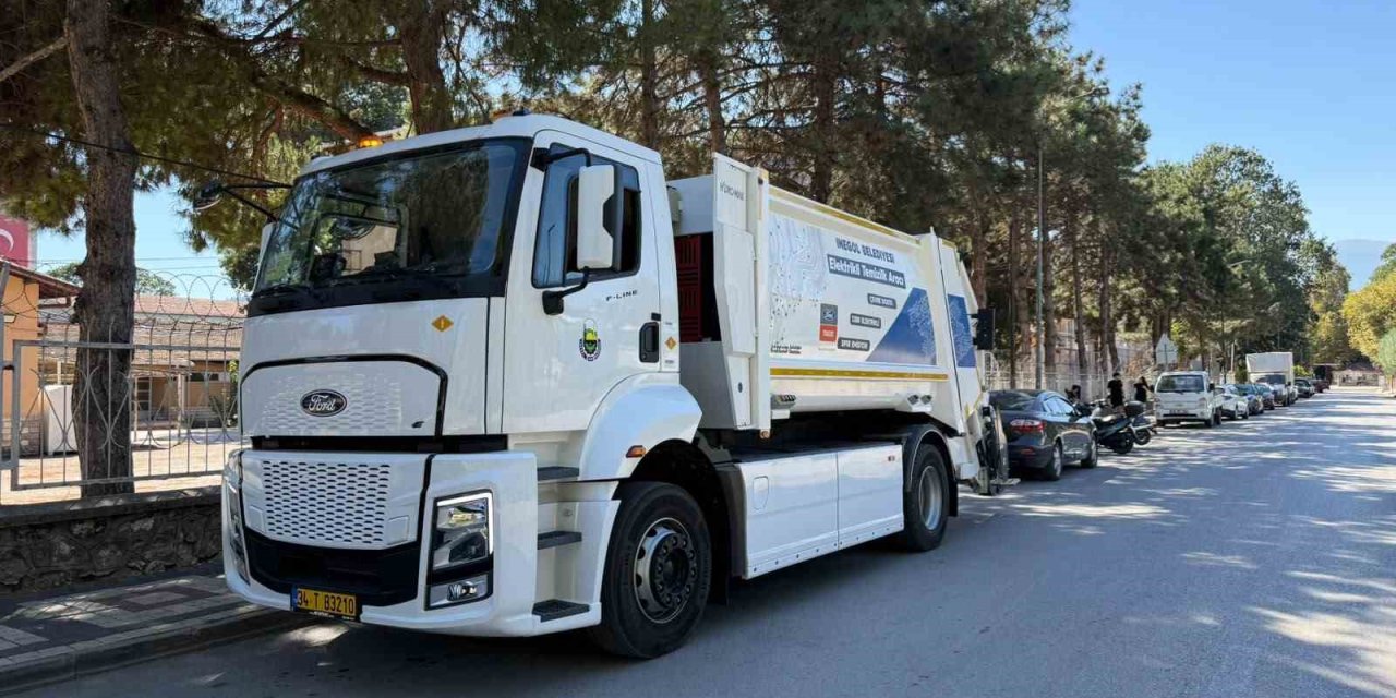 Elektrikli çöp kamyonu test edildi