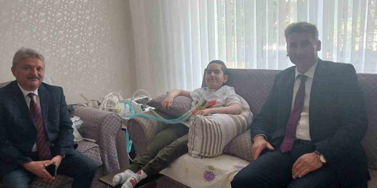 Beyşehir’de evde eğitim gören öğrenciler unutulmadı