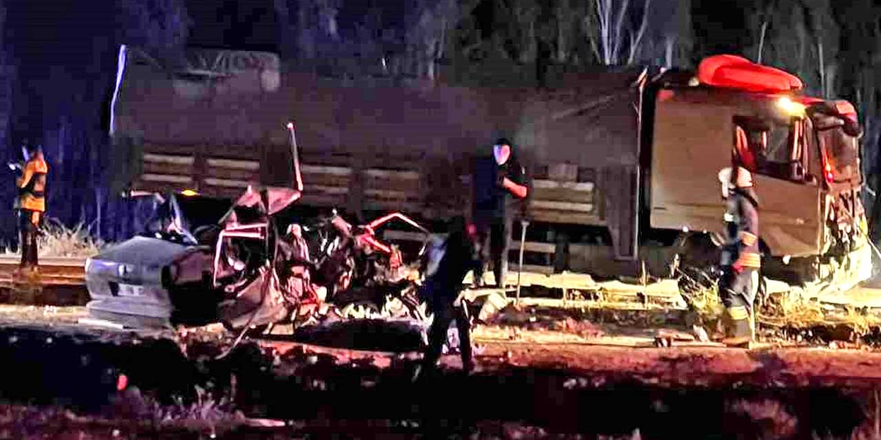 Kamyon otomobille kafa kafaya çarpıştı olan Yusuf'a oldu