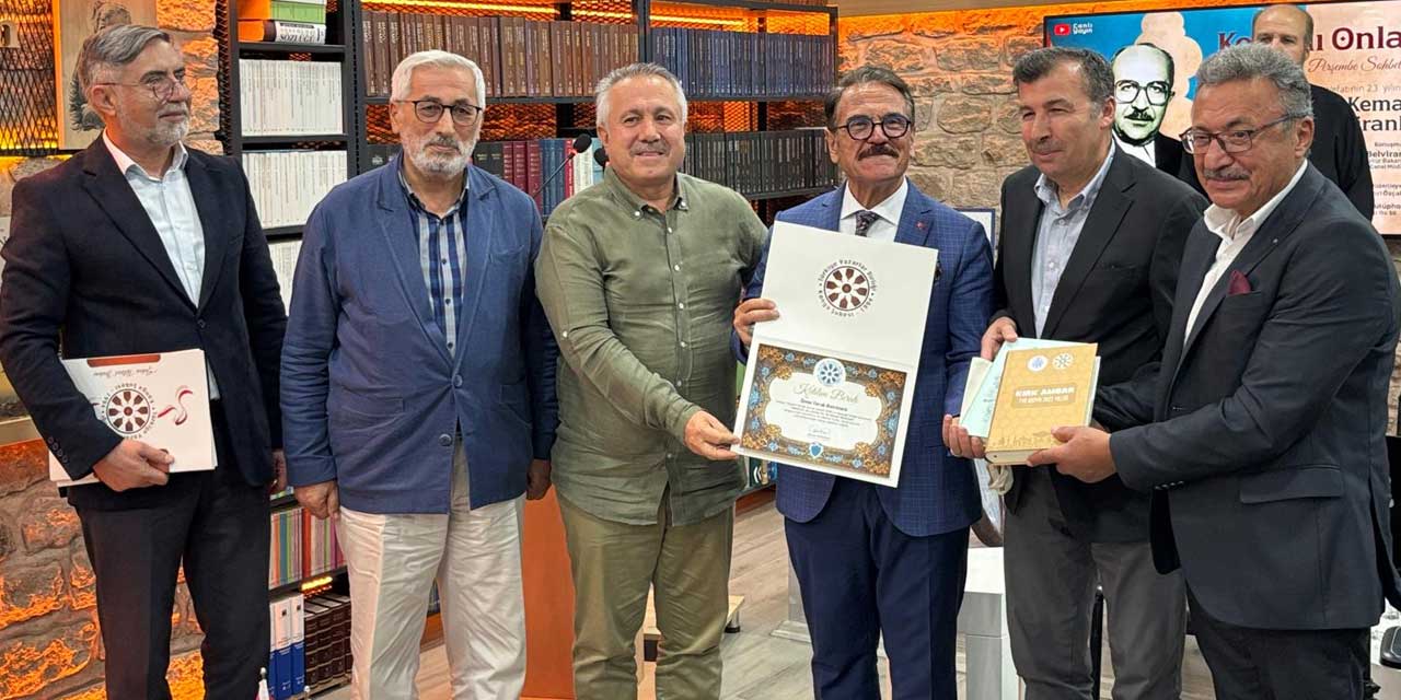 TYB Konya’da Anlamlı Gece: Dr. Ali Kemal Belviranlı Yad Edildi