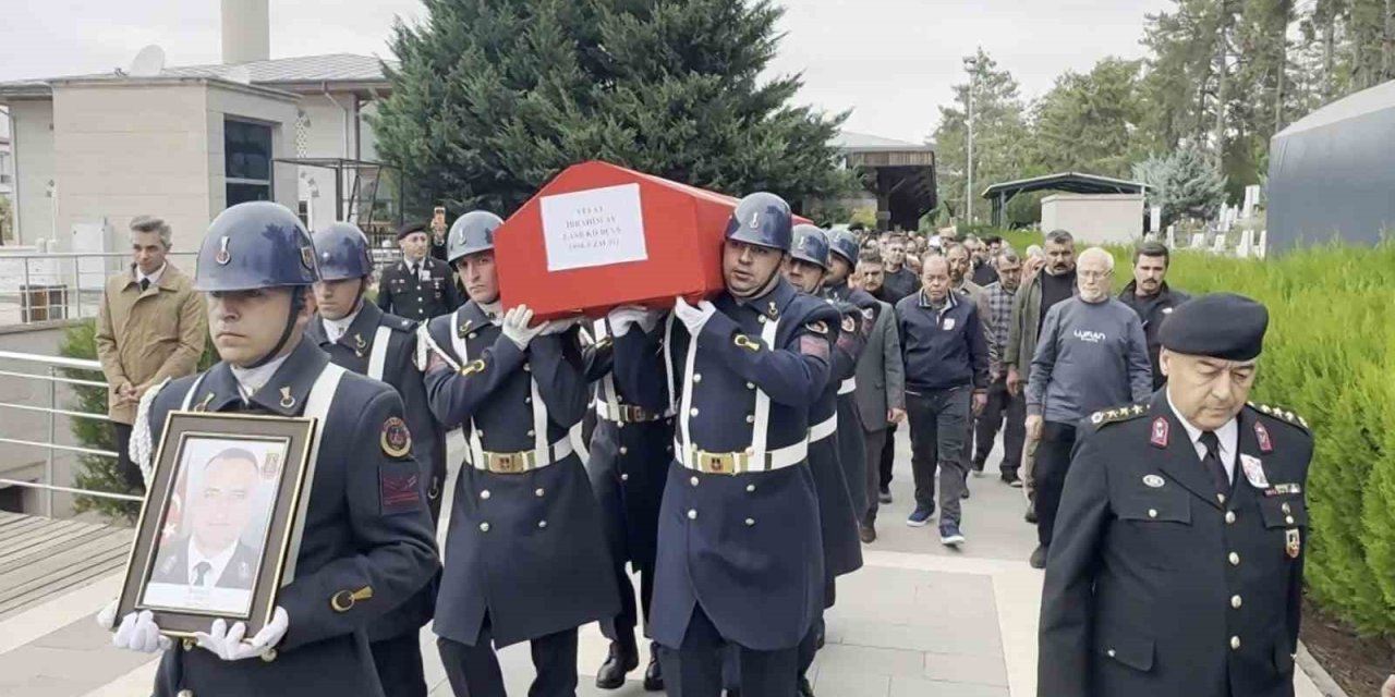 Spor yaparken kalp krizi geçiren başçavuş Aksaray’da defnedildi